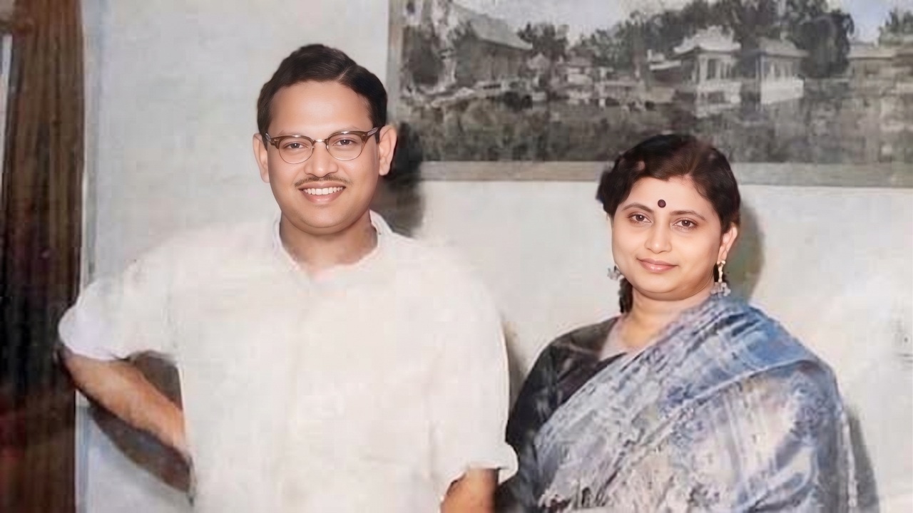 Satinath Mukhopadhyay: The Immortal Architect of Melancholic Melodies in the Golden Age of Bengali Music 3 Satinath Mukhopadhyay and his wife Utpala Sen