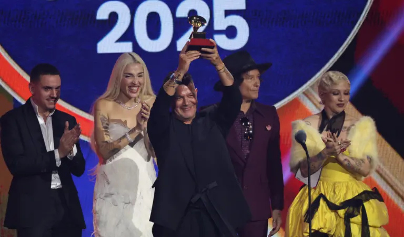 26th Latin Grammy Awards Take Centre Stage Bad Bunny and Karol G Dazzle in Las Vegas 26th Latin Grammy Awards Take Centre Stage: Bad Bunny and Karol G Dazzle in Las Vegas