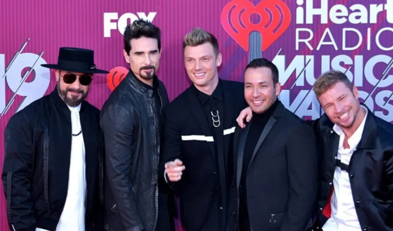 Backstreet Boys’ AJ McLean Invites Taylor Swift to Join Las Vegas Stage 1 Backstreet Boys AJ McLean Invites Taylor Swift to Join Las Vegas Stage Backstreet Boys’ AJ McLean Invites Taylor Swift to Join Las Vegas Stage