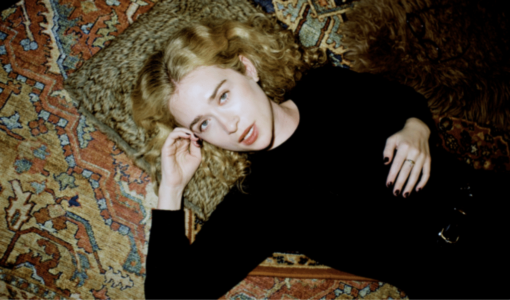 Blondshell Finds Strength in Vulnerability and ‘90s Rock Spirit Blondshell Finds Strength in Vulnerability and ‘90s Rock Spirit Blondshell Finds Strength in Vulnerability and ‘90s Rock Spirit