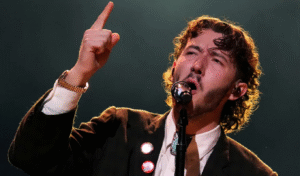 Jonas Brothers Surprise Fans with Special Guests at Cincinnati Show Jonas Brothers Surprise Fans with Special Guests at Cincinnati Show