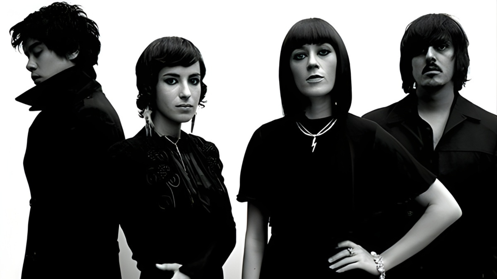 Ladytron Returns with Highly Anticipated New Album 'Paradises' 1 Ladytron Returns with Highly Anticipated New Album 'Paradises'