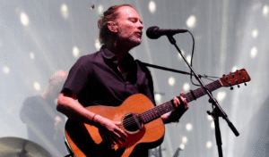 Radioheads Live Show Alienation Made Less Alienating Radiohead's Live Show: Alienation Made Less Alienating