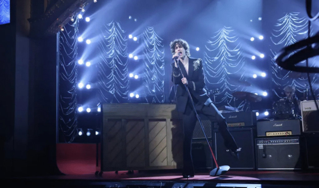 Sombr Performs on SNL: Watch ‘12 to 12’ & ‘Back to Friends’ Sombr Performs on SNL Watch ‘12 to 12 ‘Back to Friends Sombr Performs on SNL: Watch ‘12 to 12’ & ‘Back to Friends’