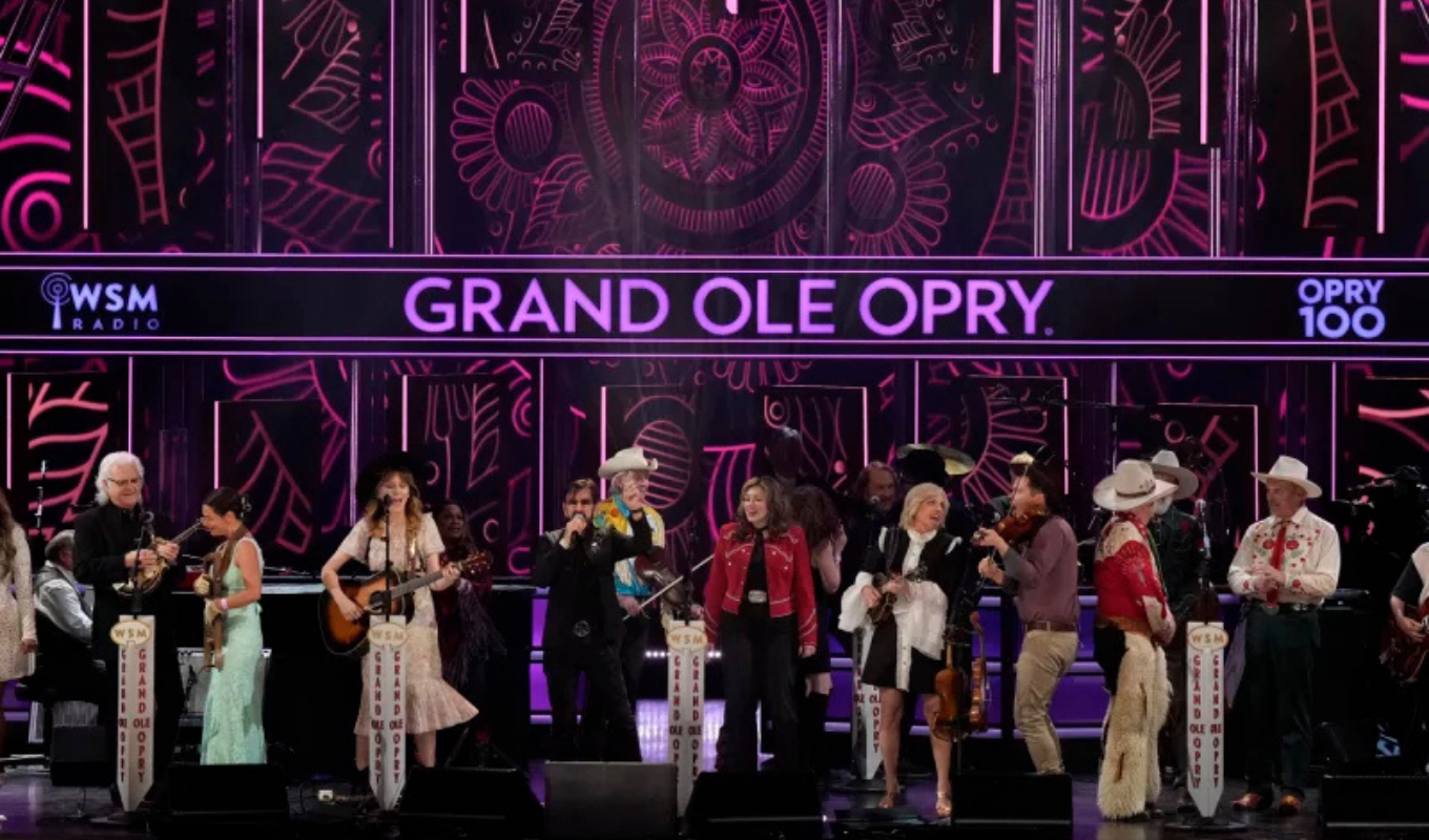 The Grand Ole Opry, a Fixture in Country Music, Turns 100 1 The Grand Ole Opry a Fixture in Country Music Turns 100 The Grand Ole Opry, a Fixture in Country Music, Turns 100