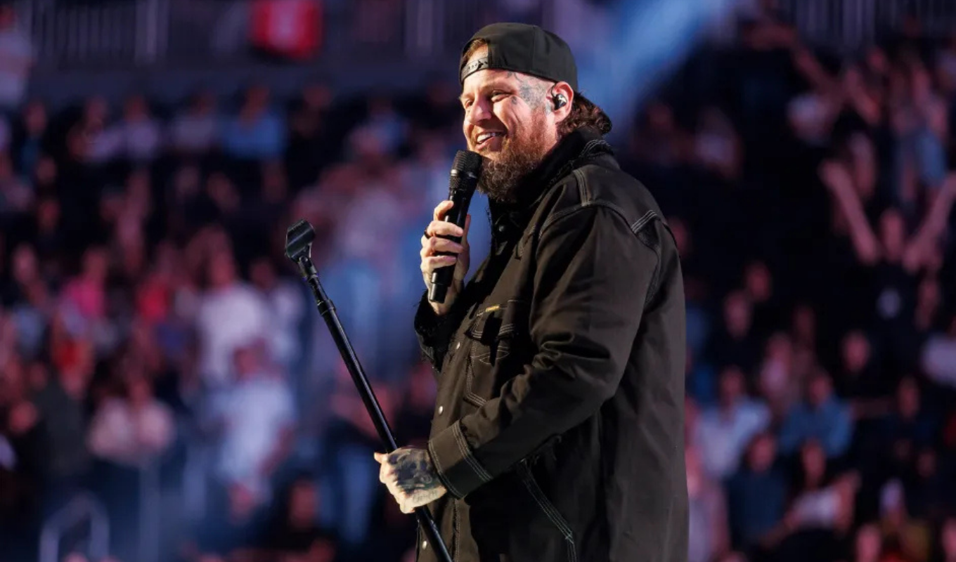 Jelly Roll Claims Louis Vuitton in Sydney Treated Him Like a Criminal