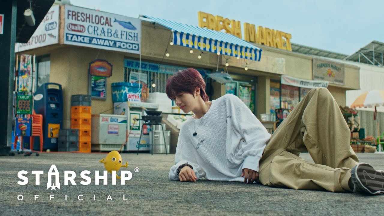 CRAVITY Unveils Playful "Lemonade Fever" Teaser Ahead of New Album Release 1 CRAVITY Unveils Playful "Lemonade Fever" Teaser Ahead of New Album Release