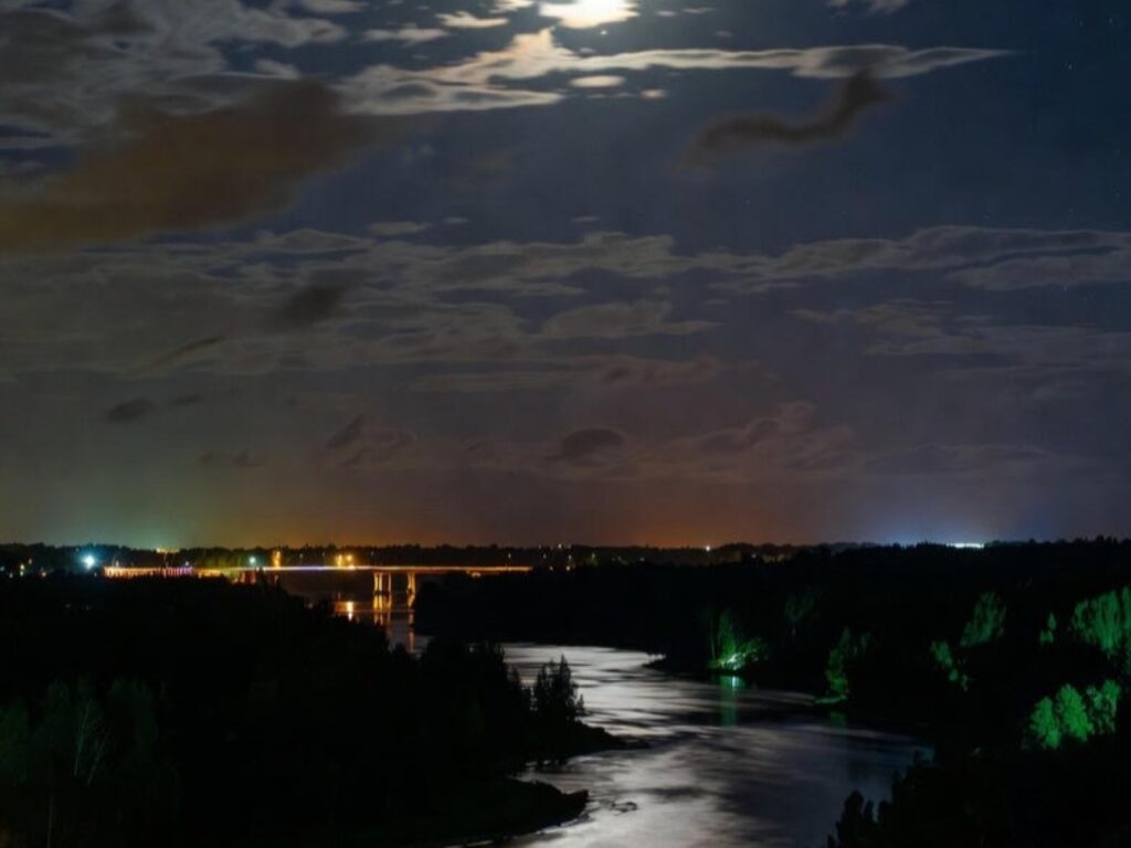 Why Beethoven’s Moonlight Sonata Still Breaks Hearts