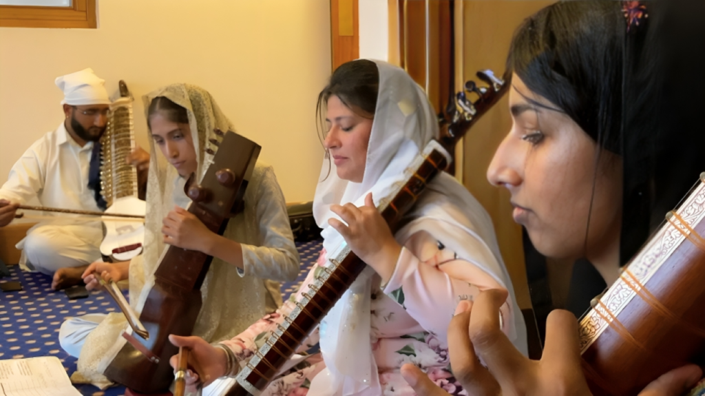 Sikh Music: The Spiritual Soundscape of the Sikh Faith Sikh Music