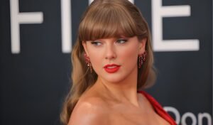 Taylor Swift Crowned Worlds Top Selling Artist Again Taylor Swift Crowned World's Top-Selling Artist Again