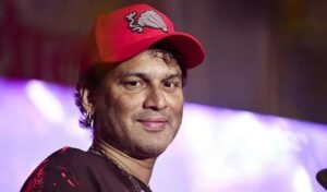 জুবিনকে ঠকিয়ে ম্যানেজারের আত্মসাৎ করা সম্পদ বাজেয়াপ্তের নির্দেশ আদালতের জুবিনকে ঠকিয়ে ম্যানেজারের আত্মসাৎ করা সম্পদ বাজেয়াপ্তের নির্দেশ আদালতের